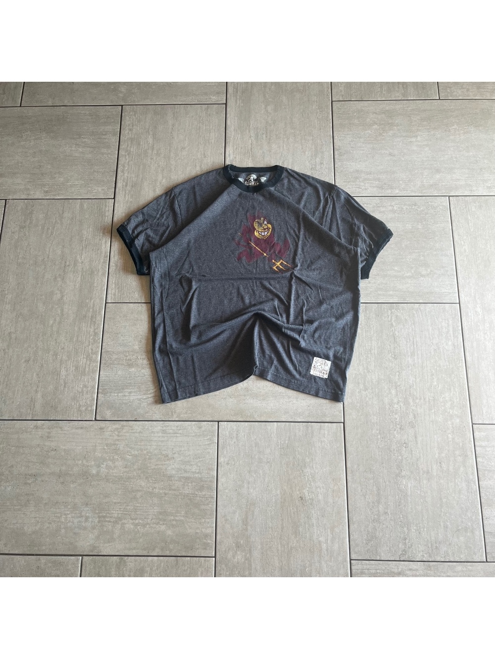 Heisman Retro Sport Graphic Ringer T-Shirt Large Dark Gray